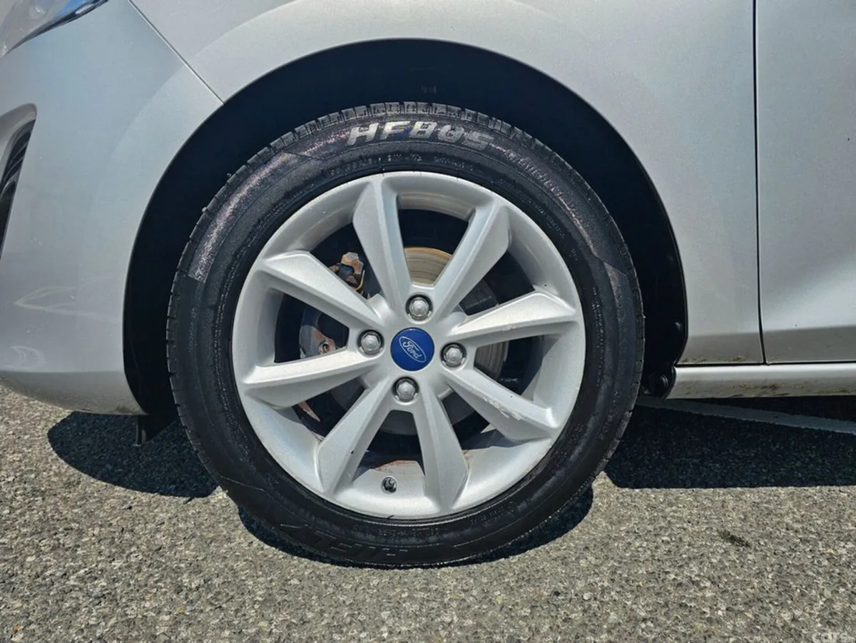 Ford Fiesta Hatchback, Petrol, 2018, Grey