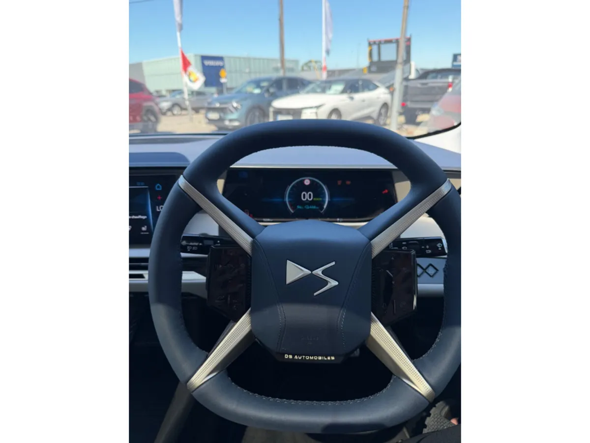 DS Automobiles Other SUV, Electric, 2026, Blue