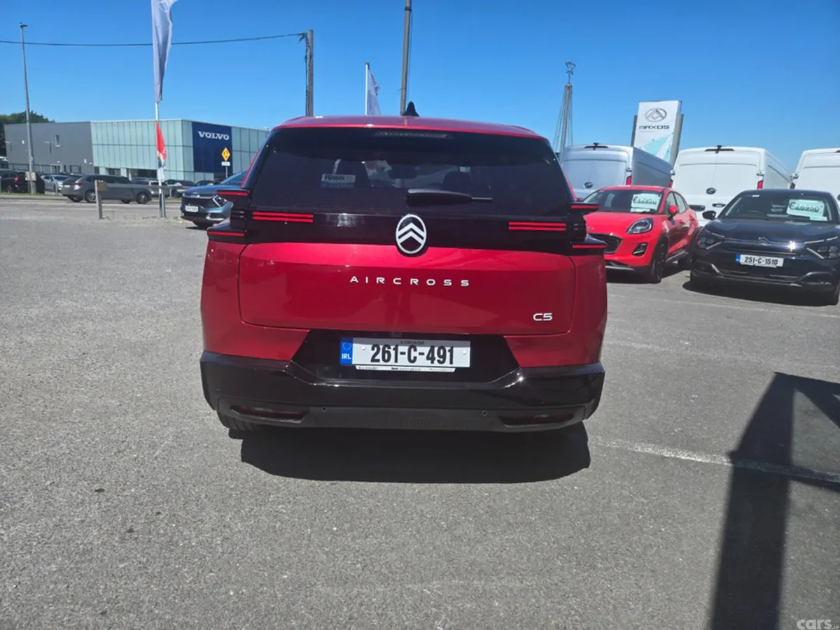 Citroen C5 Aircross MPV, Petrol Hybrid, 2026, Red