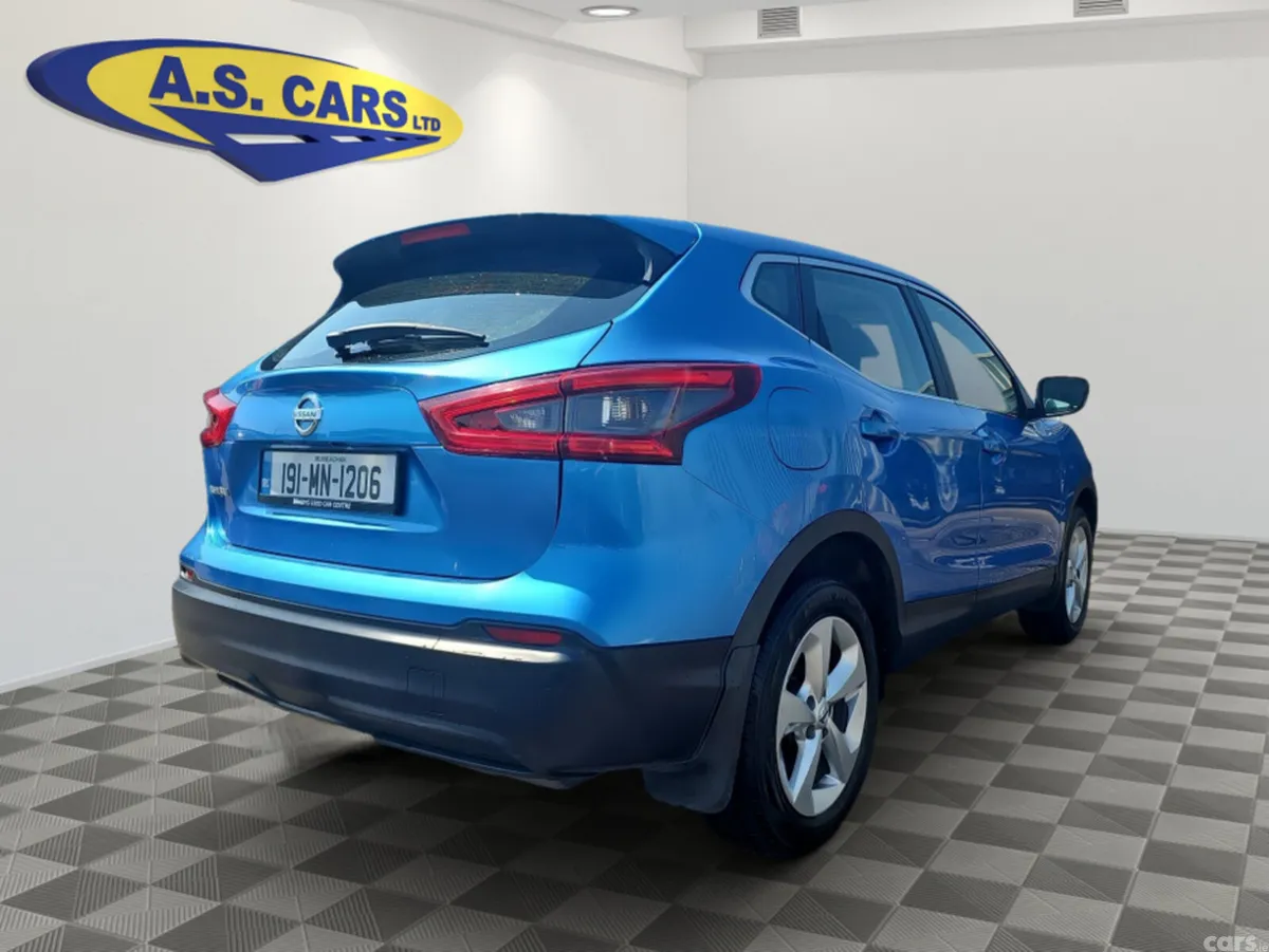 Nissan Qashqai SUV, Diesel, 2019, Blue
