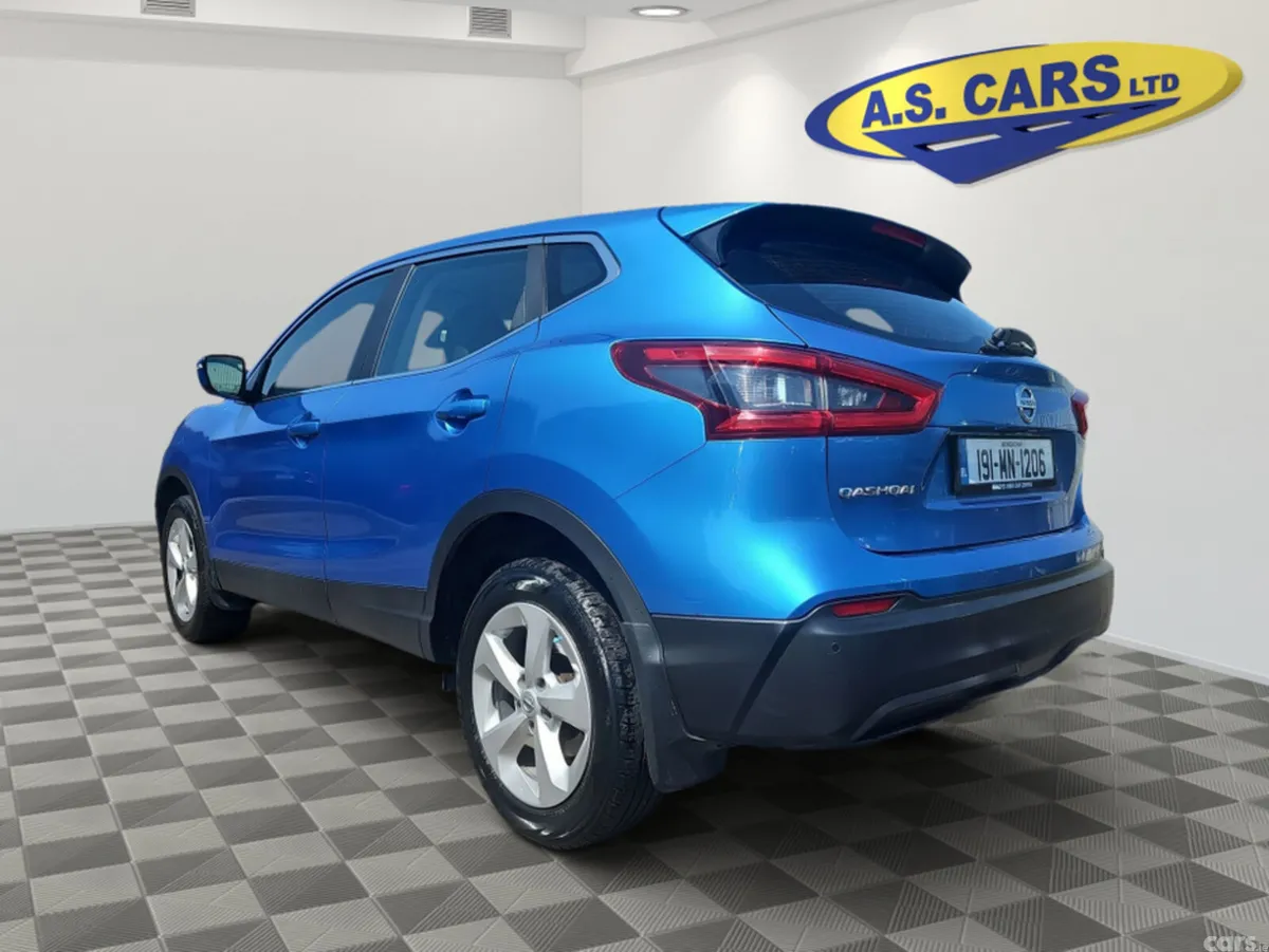 Nissan Qashqai SUV, Diesel, 2019, Blue