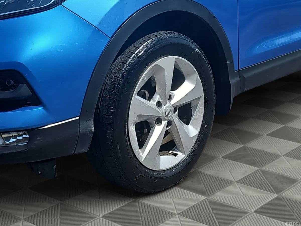 Nissan Qashqai SUV, Diesel, 2019, Blue