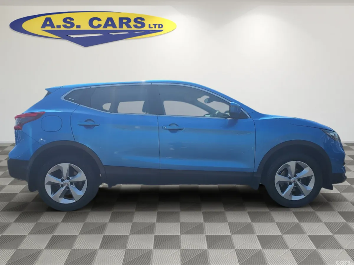 Nissan Qashqai SUV, Diesel, 2019, Blue