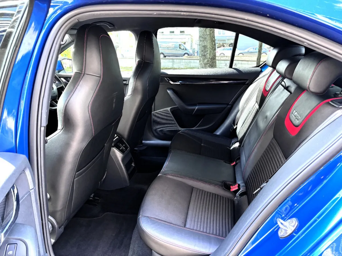 Skoda Octavia Hatchback, Diesel, 2017, Blue