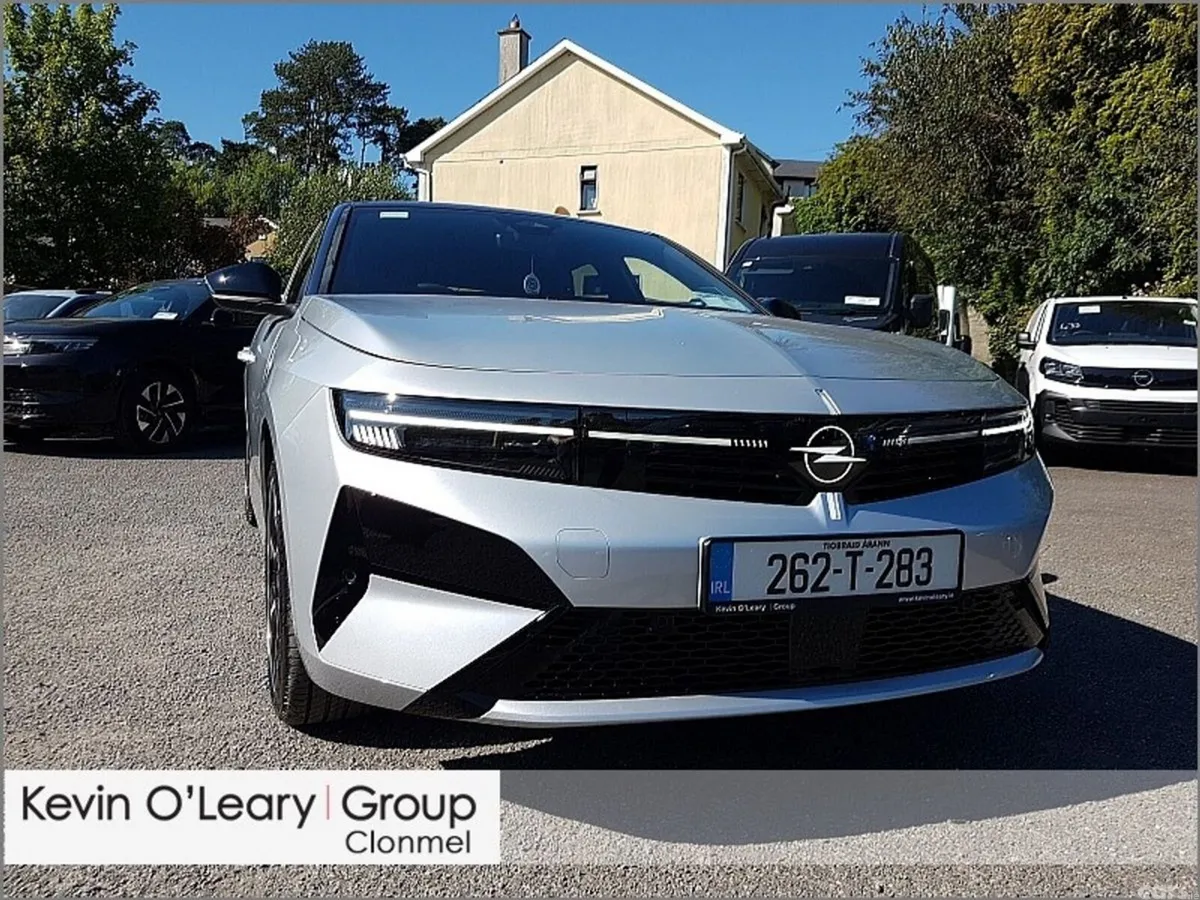 Opel Astra Hatchback, Diesel, 2026, Silver