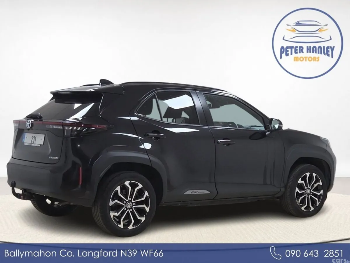 Toyota Yaris Cross SUV, Petrol Hybrid, 2023, Black