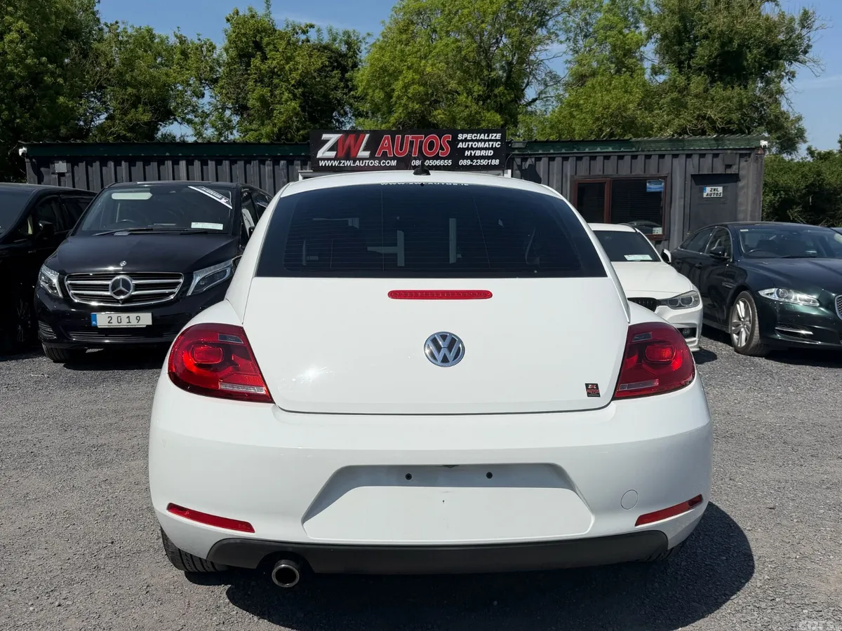 Volkswagen Beetle Coupe, Petrol, 2013, White
