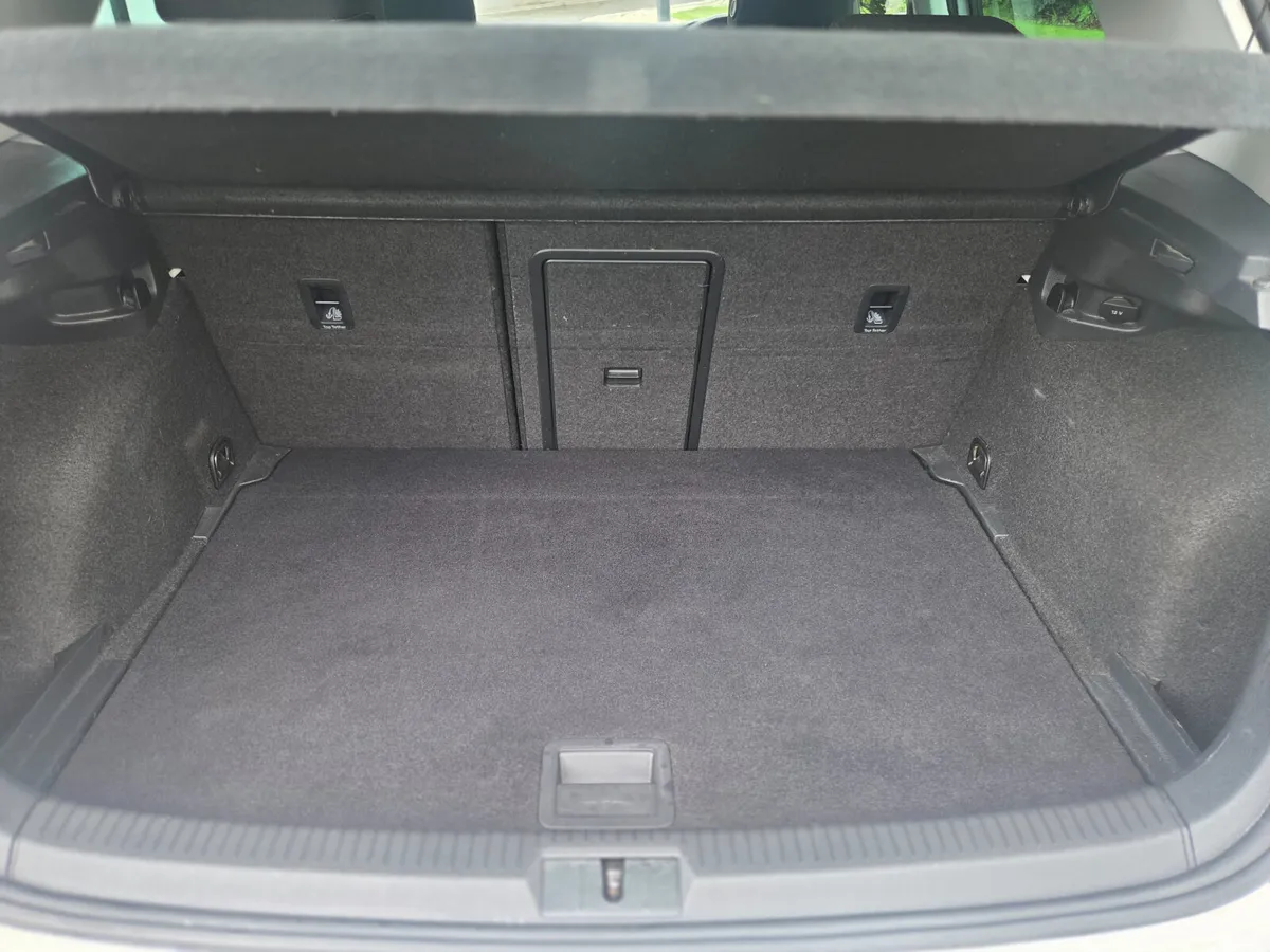 Volkswagen Golf Hatchback, Diesel, 2018, White