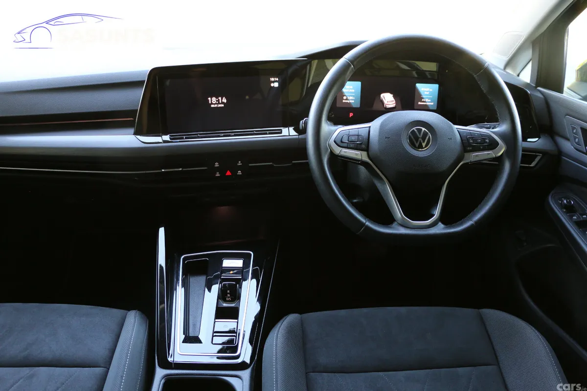 Volkswagen Golf Hatchback, Petrol Hybrid, 2023, Grey
