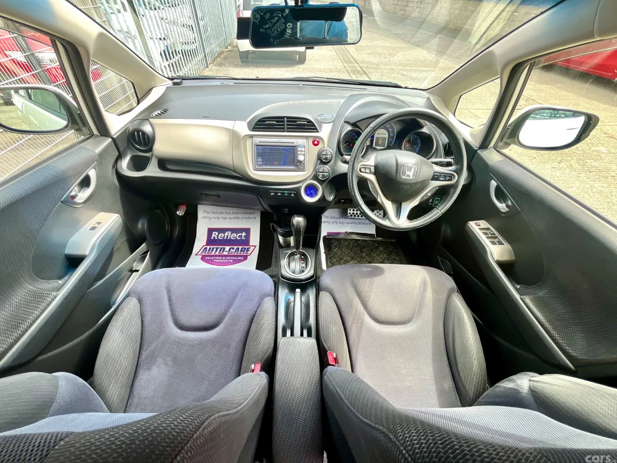 Honda Fit Hatchback, Petrol Hybrid, 2013, White