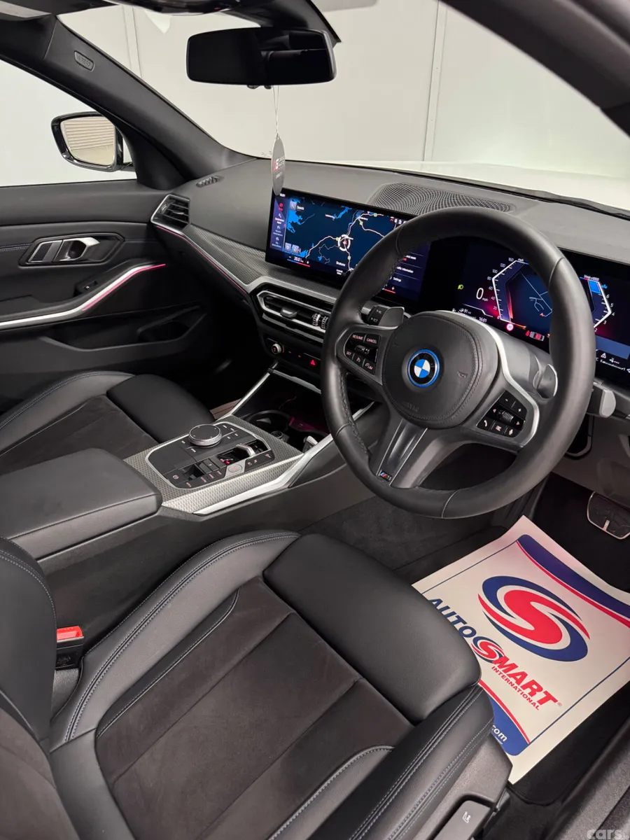 BMW 3-Series Saloon, Petrol Hybrid, 2022, White