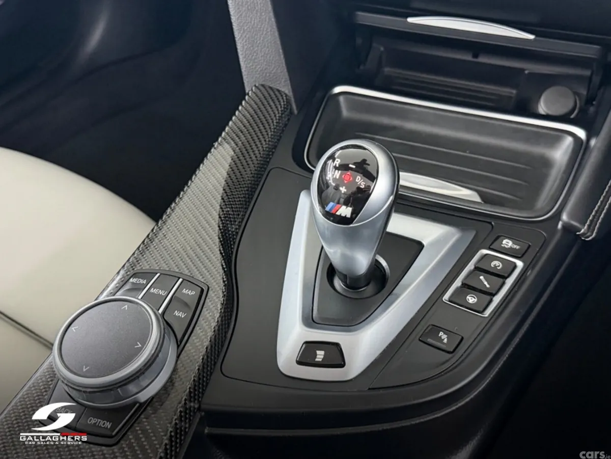 BMW M4 Convertible, Petrol, 2020, Orange