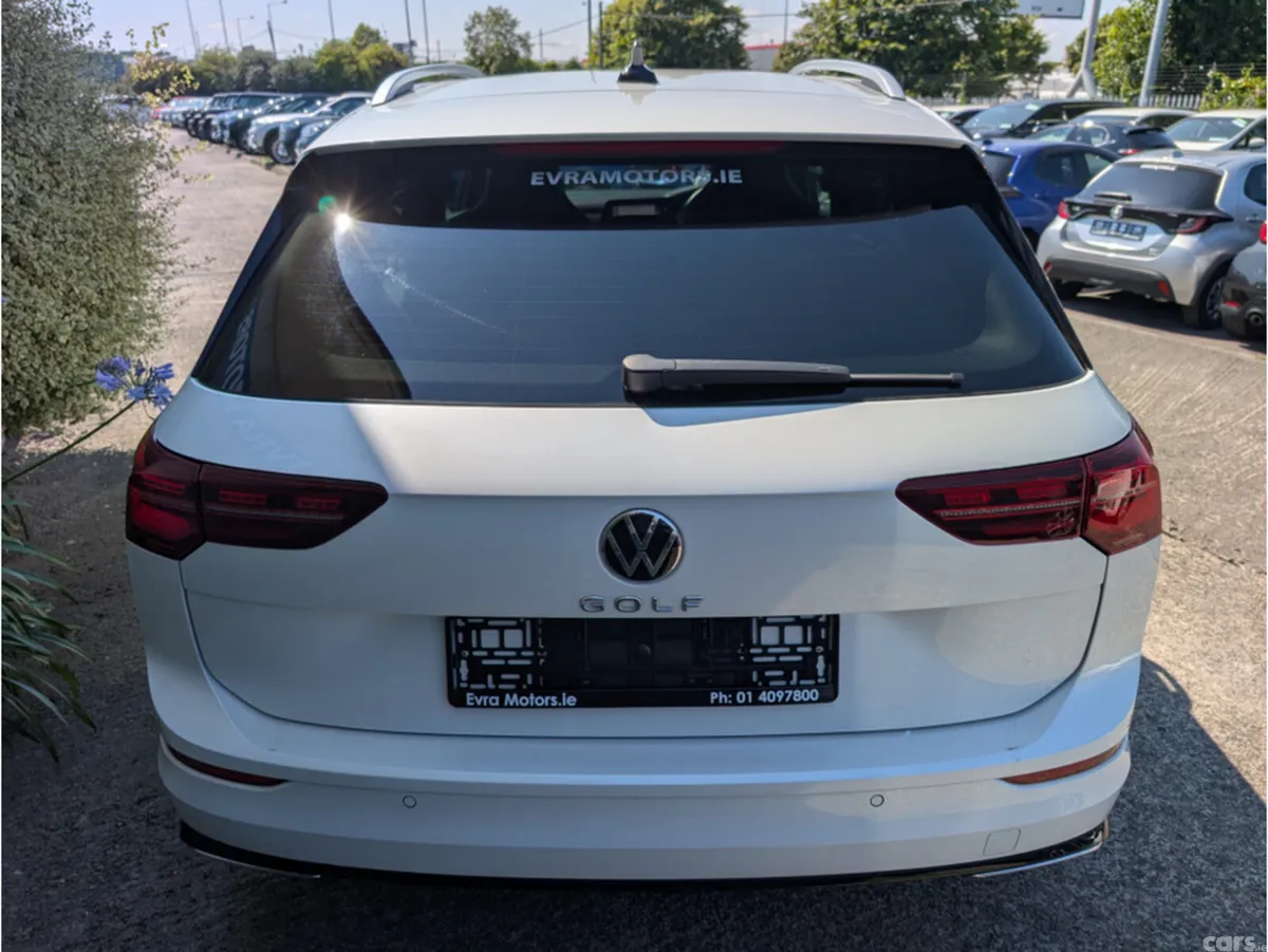 Volkswagen Golf Estate, Diesel, 2023, White