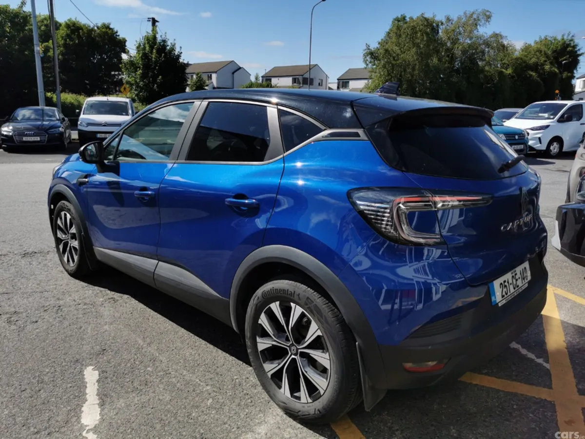 Renault Captur Hatchback, Petrol Hybrid, 2025, Blue