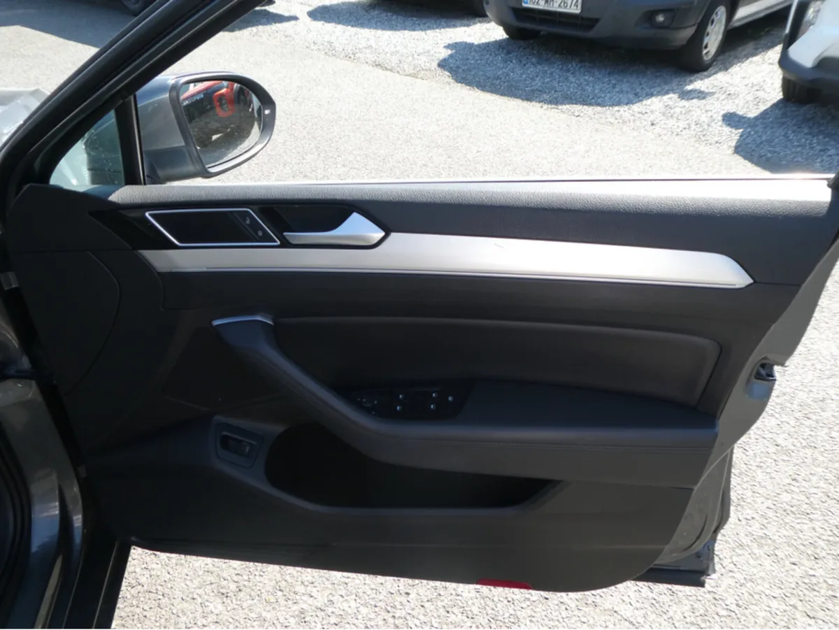 Volkswagen Passat Estate, Diesel, 2015, Grey