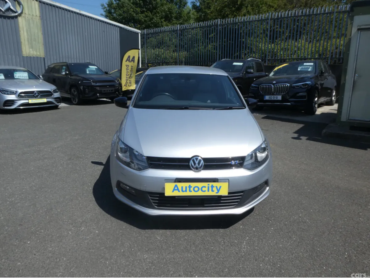 Volkswagen Polo Hatchback, Petrol, 2015, Silver