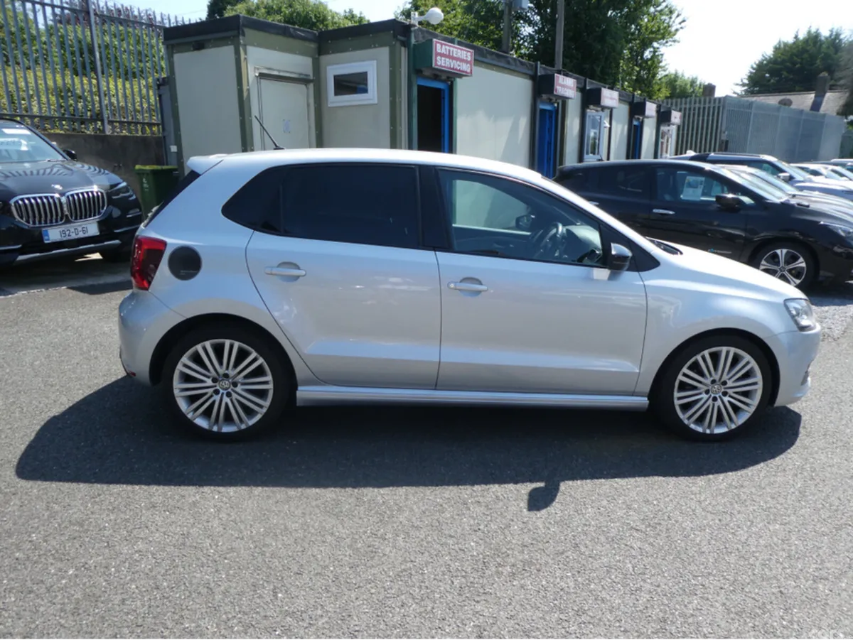 Volkswagen Polo Hatchback, Petrol, 2015, Silver