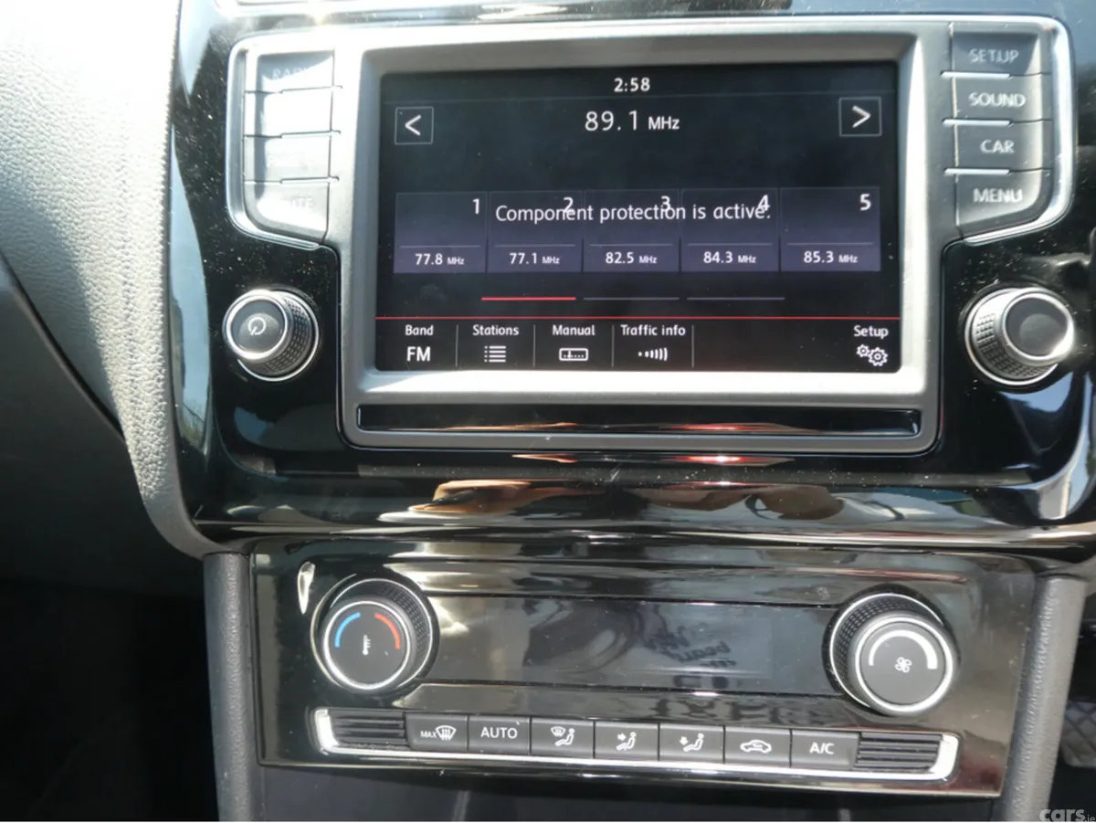 Volkswagen Polo Hatchback, Petrol, 2015, Silver