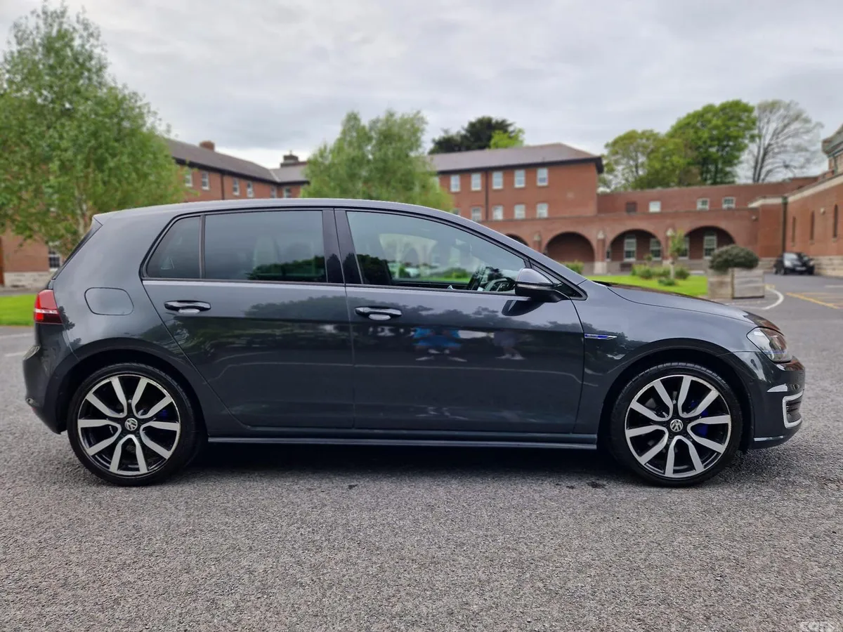 Volkswagen Golf Hatchback, Petrol Plug-in Hybrid, 2015, Grey