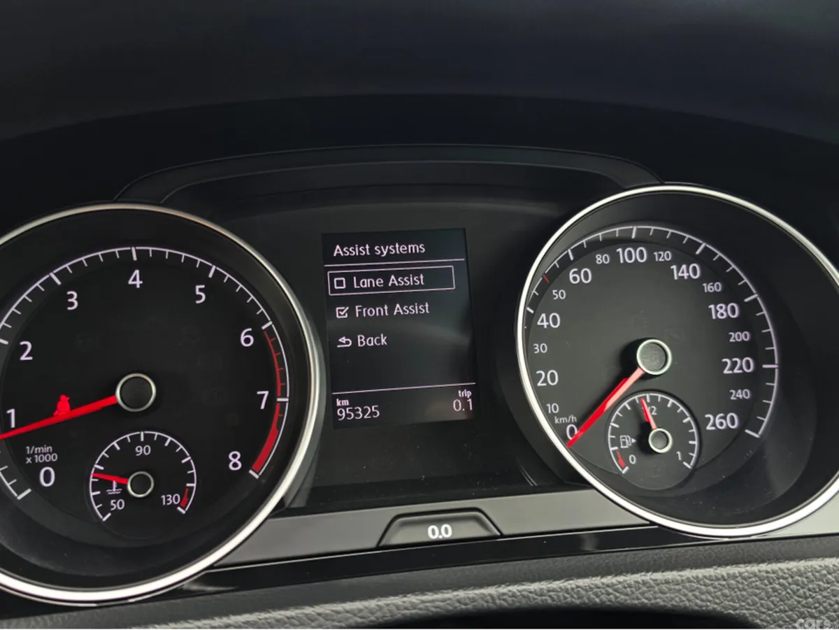Volkswagen Golf Hatchback, Petrol, 2015, White