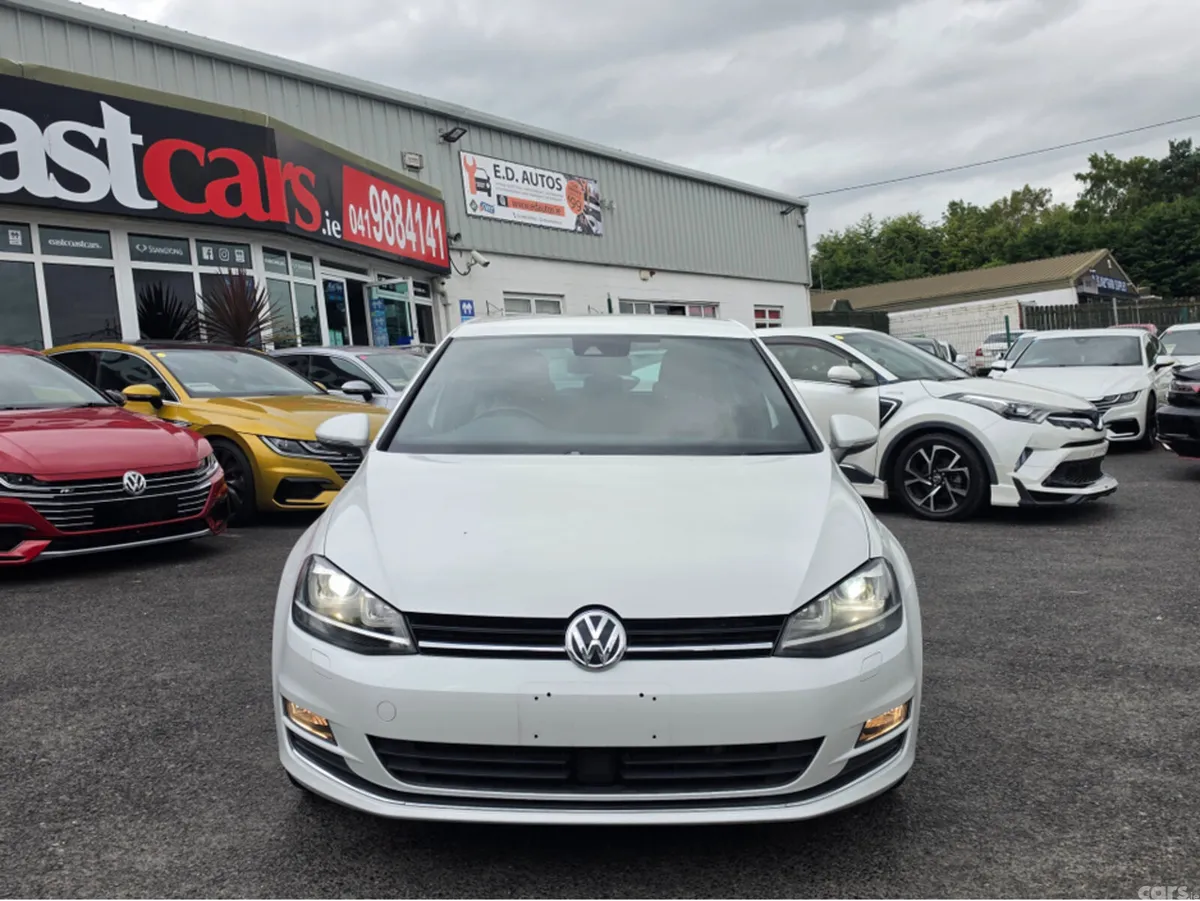 Volkswagen Golf Hatchback, Petrol, 2015, White