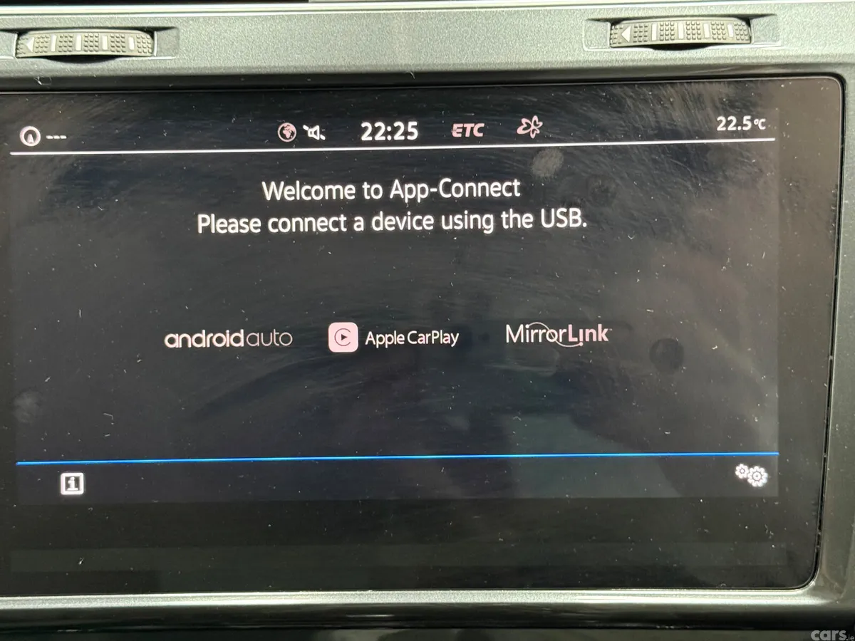 Volkswagen Golf Hatchback, Petrol, 2019, Red