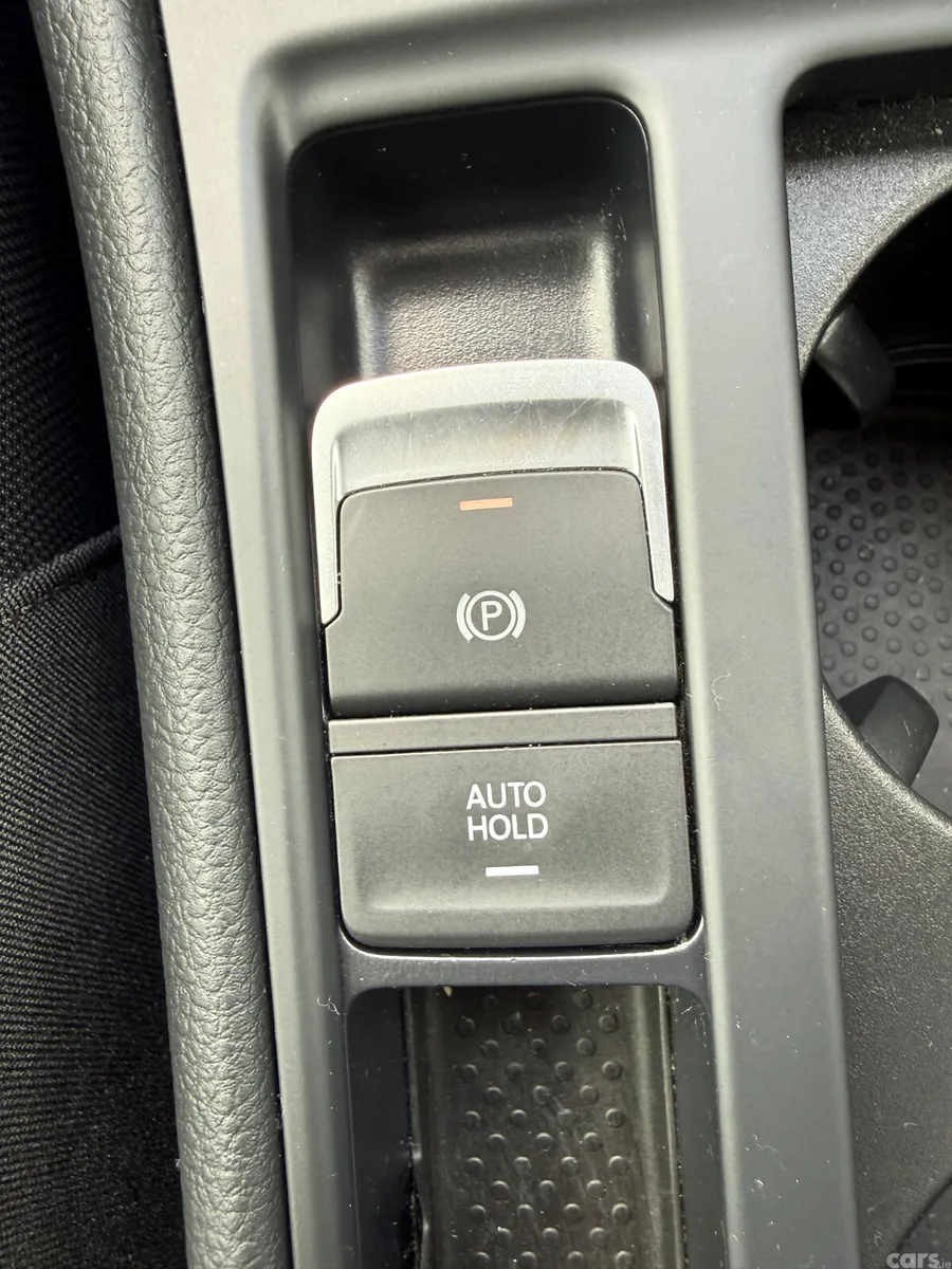 Volkswagen Golf Hatchback, Petrol, 2019, Red
