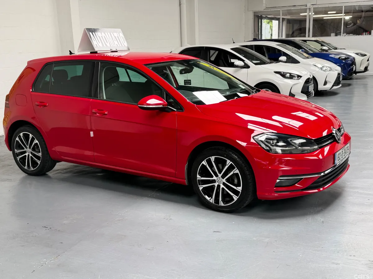 Volkswagen Golf Hatchback, Petrol, 2019, Red