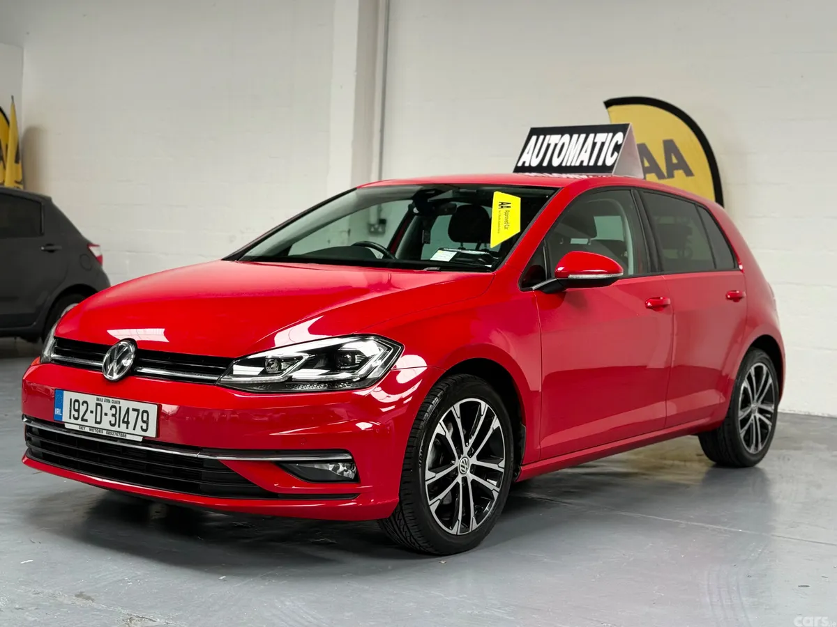 Volkswagen Golf Hatchback, Petrol, 2019, Red