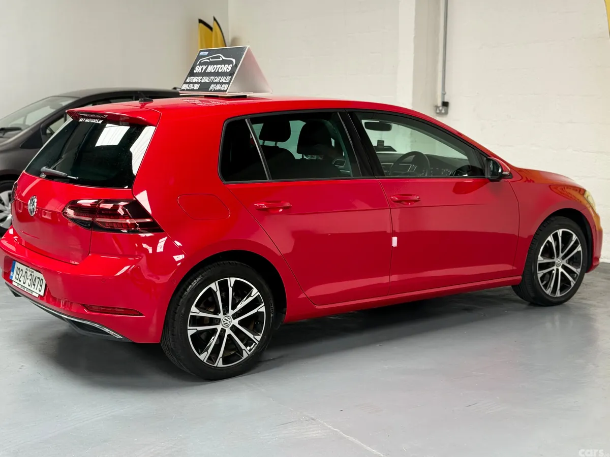 Volkswagen Golf Hatchback, Petrol, 2019, Red