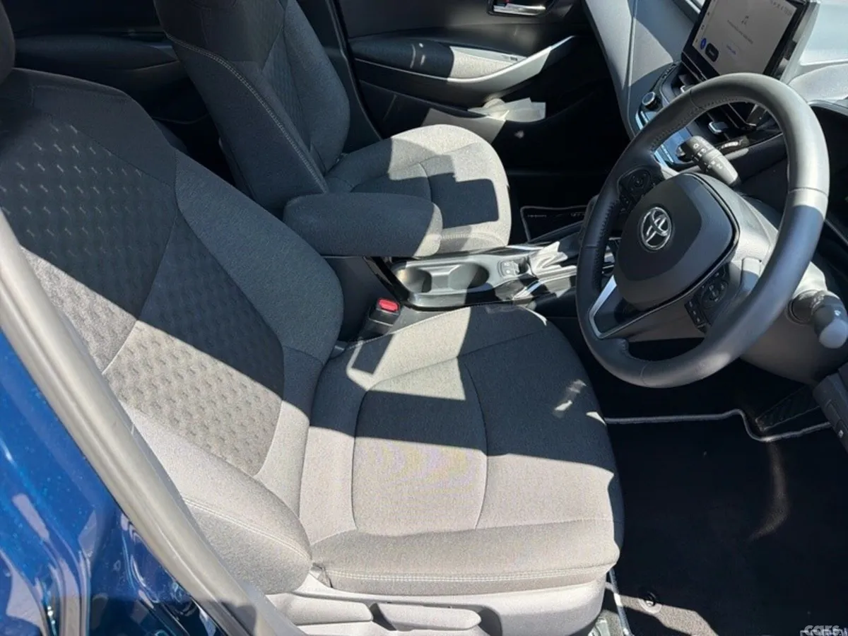 Toyota Corolla Saloon, Petrol Hybrid, 2026, Blue
