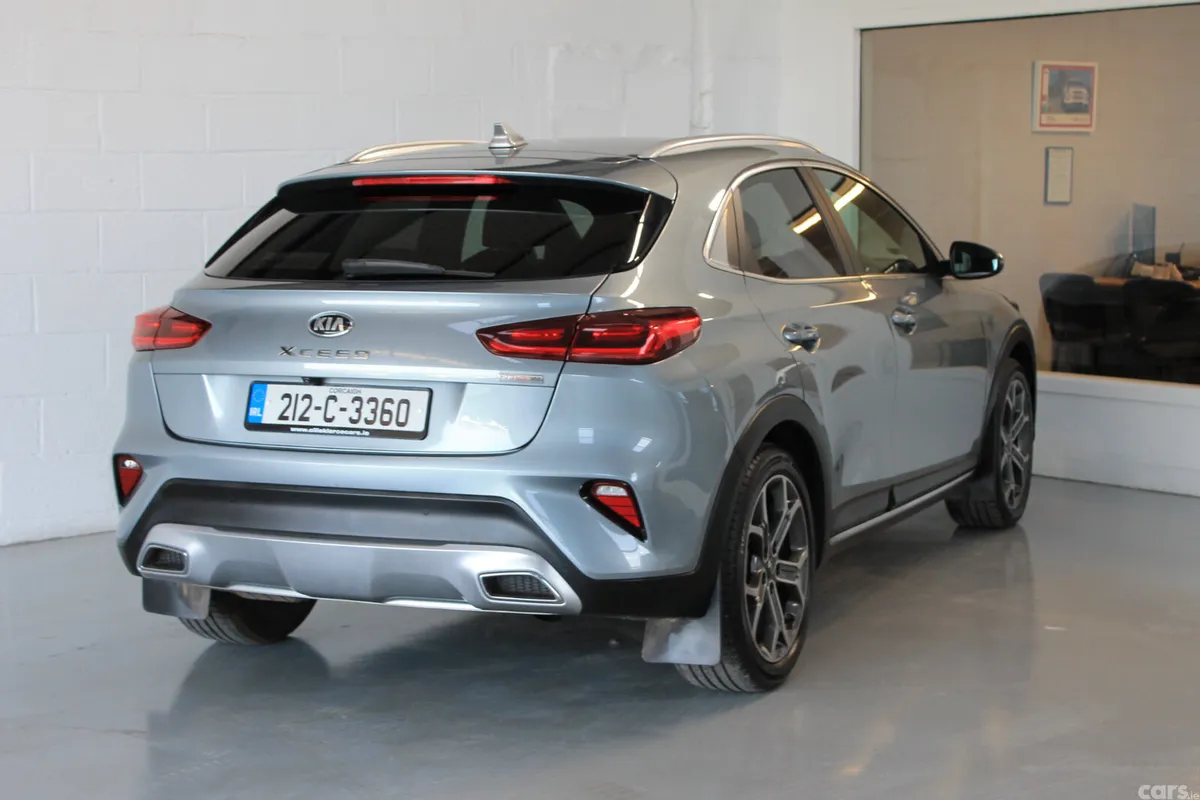 Kia XCeed Hatchback, Diesel, 2021, Grey