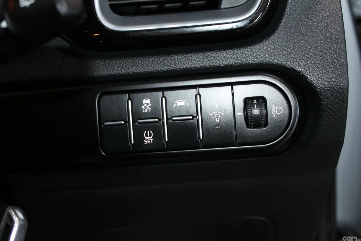 Kia XCeed Hatchback, Diesel, 2021, Grey