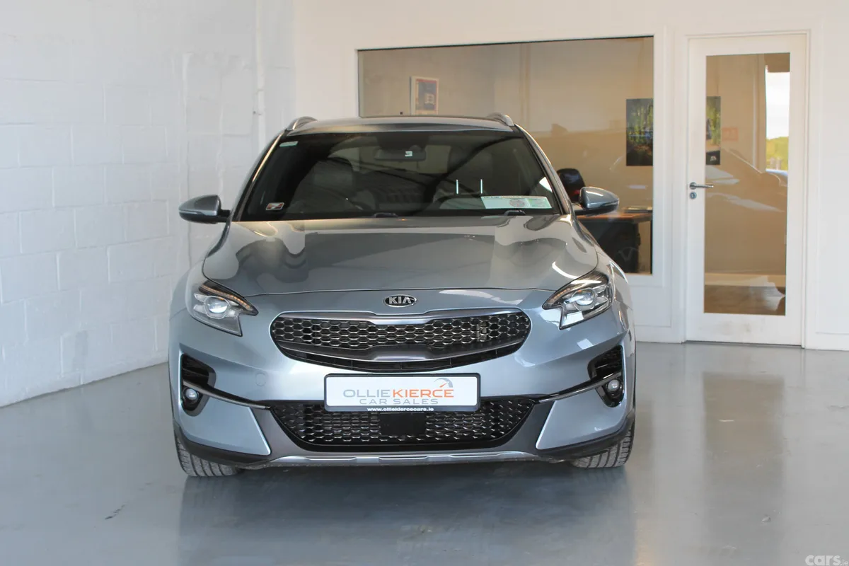 Kia XCeed Hatchback, Diesel, 2021, Grey