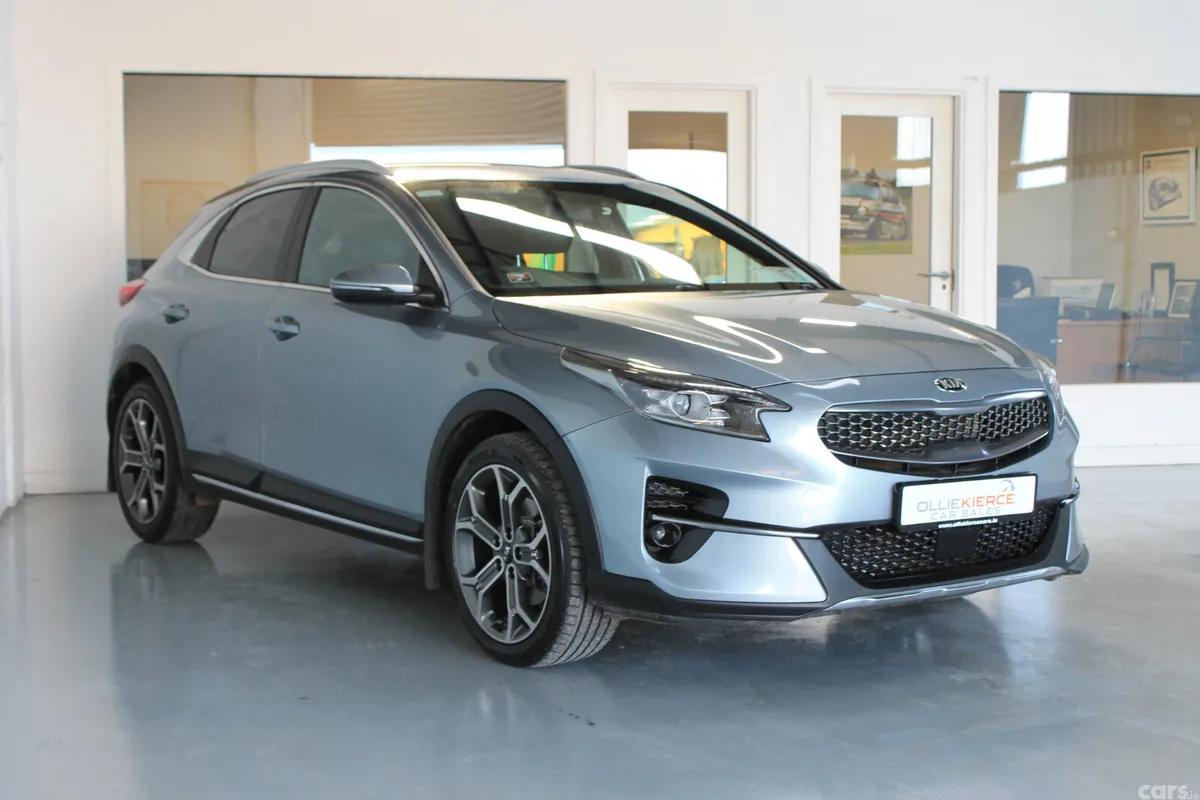 Kia XCeed Hatchback, Diesel, 2021, Grey