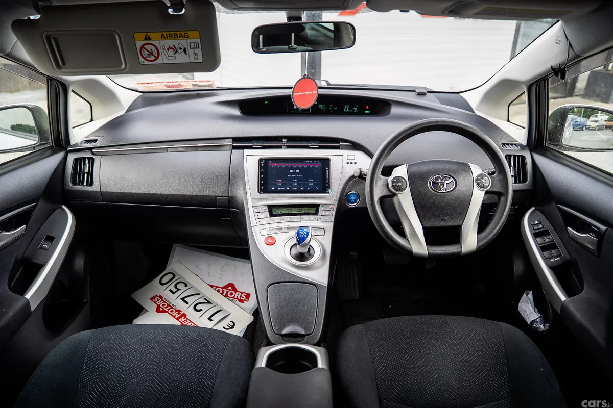 Toyota Prius Hatchback, Petrol Hybrid, 2015, Silver