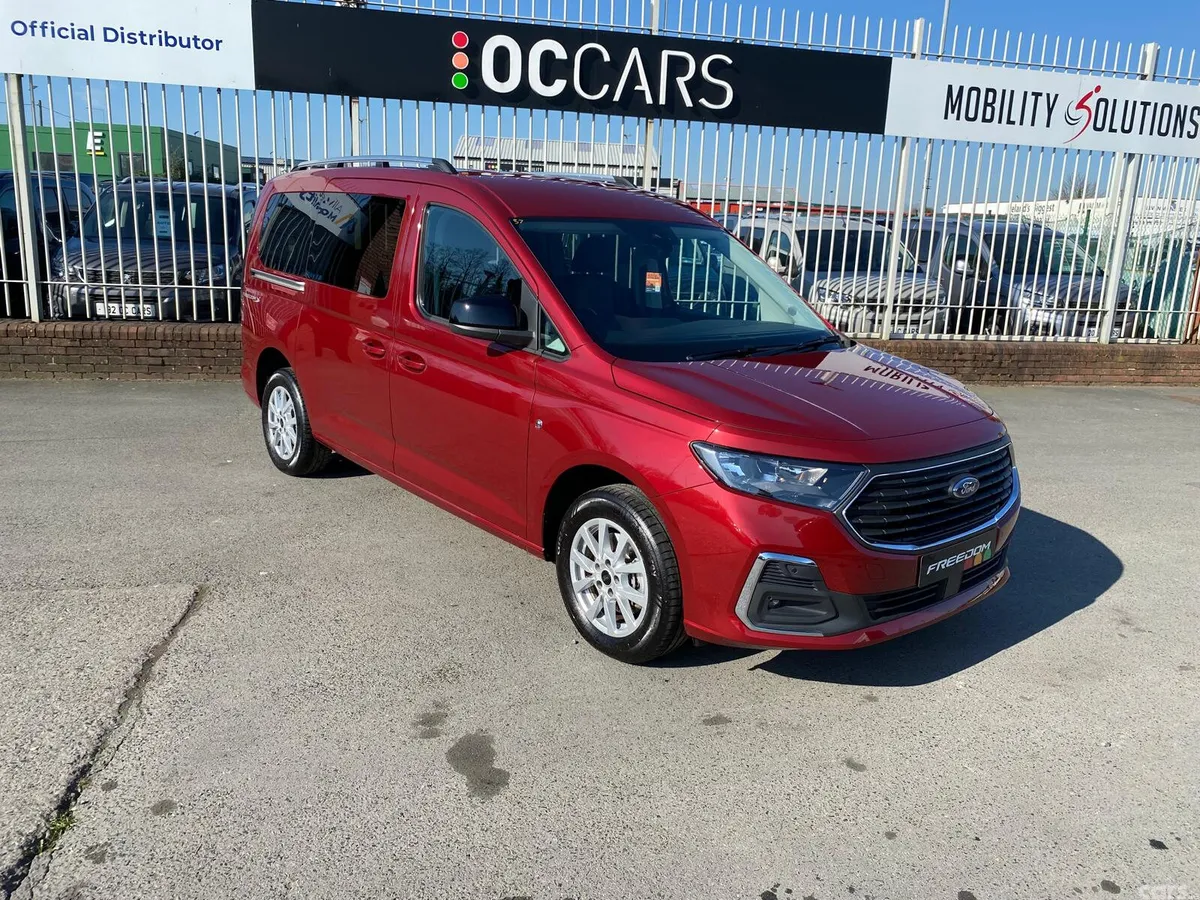 Ford Tourneo Connect MPV, Diesel, 2024, Red