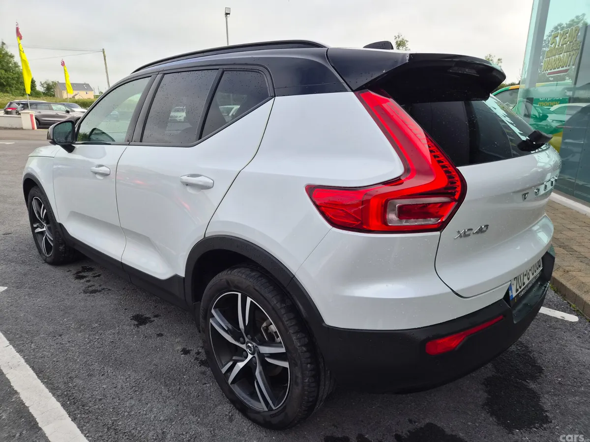 Volvo XC40 SUV, Petrol Hybrid, 2020, White