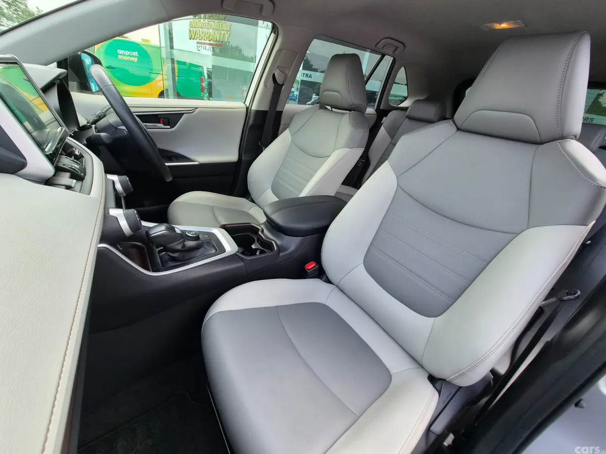 Toyota RAV4 SUV, Petrol Hybrid, 2019, Silver