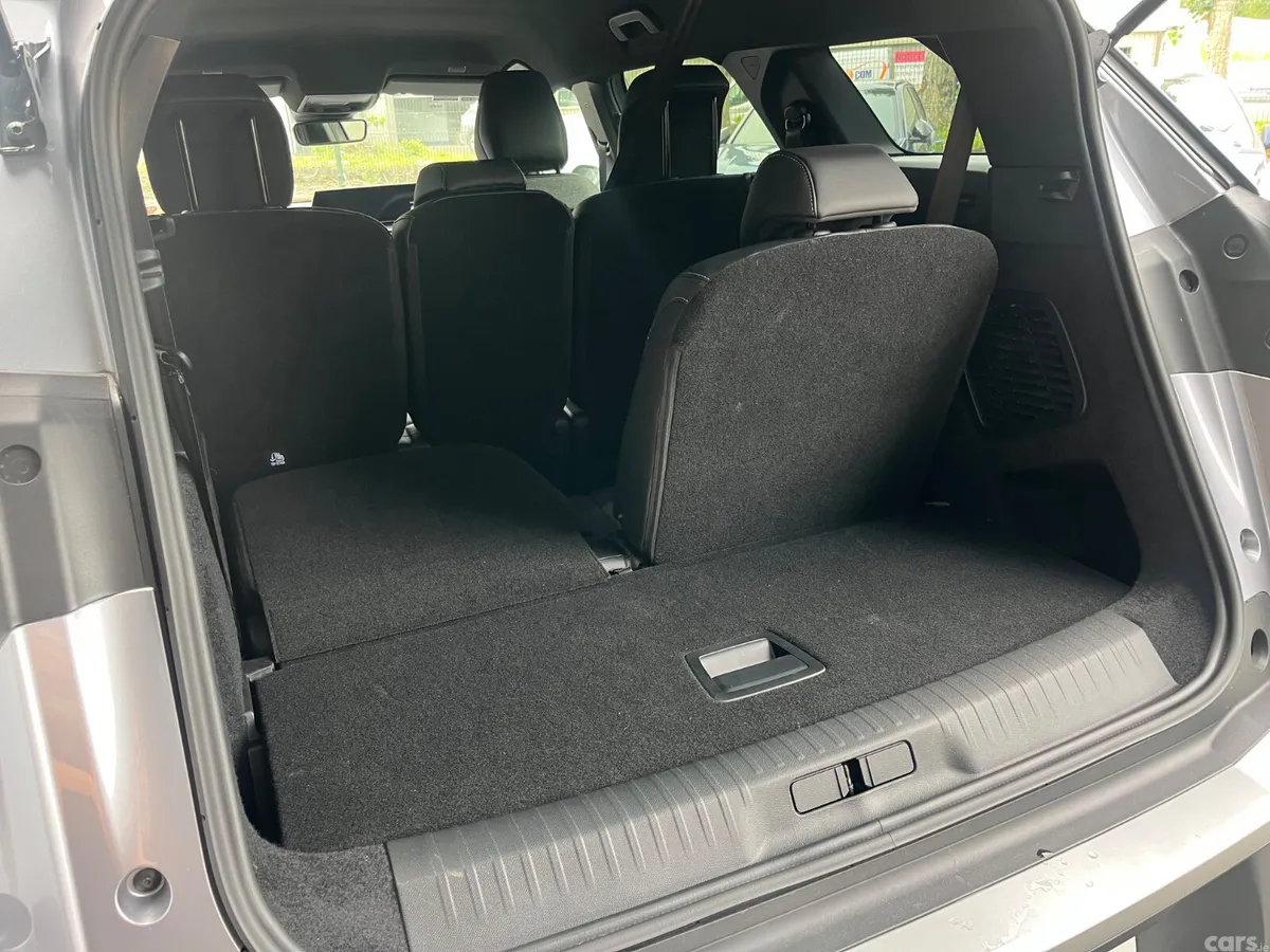 Peugeot 5008 MPV, Petrol Hybrid, 2026, Blue
