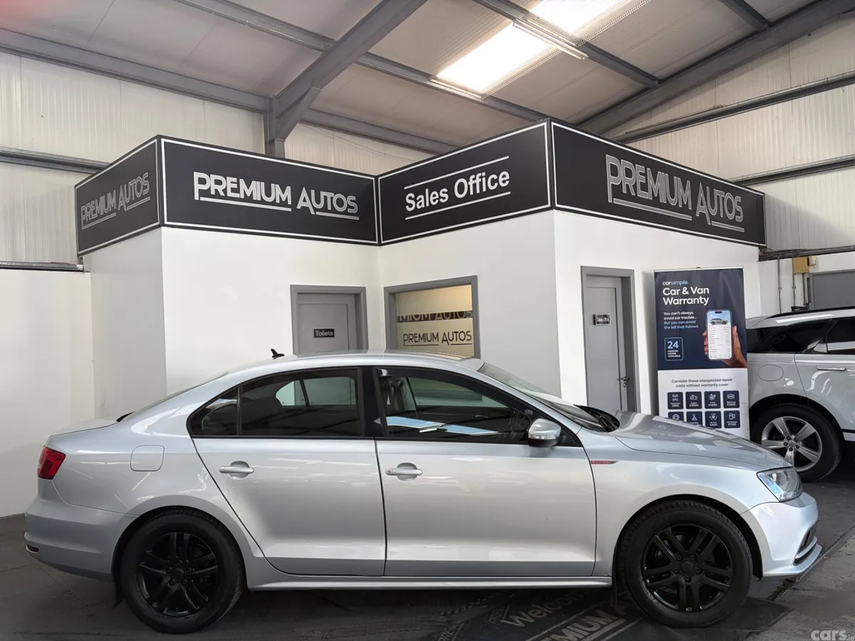 Volkswagen Jetta Saloon, Diesel, 2015, Silver