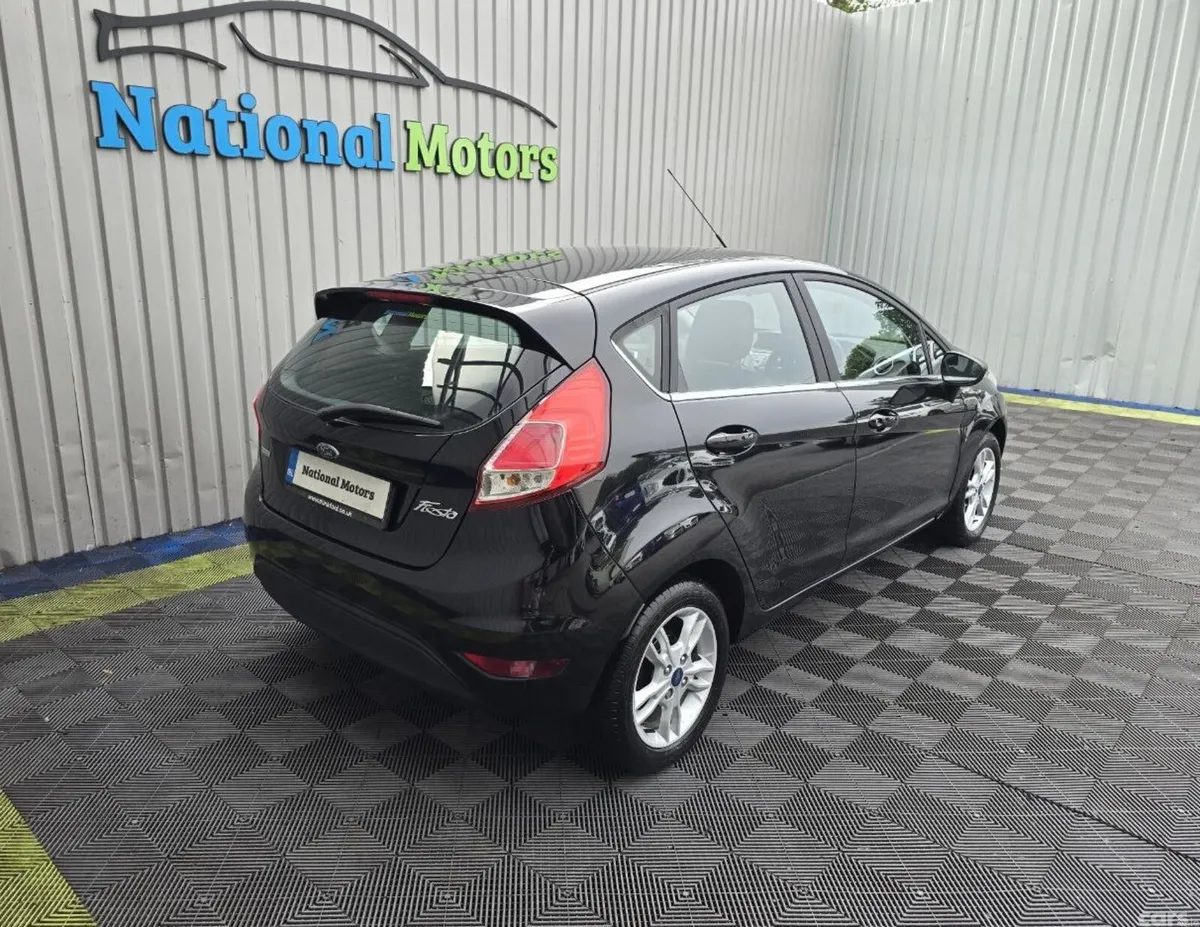 Ford Fiesta Hatchback, Petrol, 2017, Black