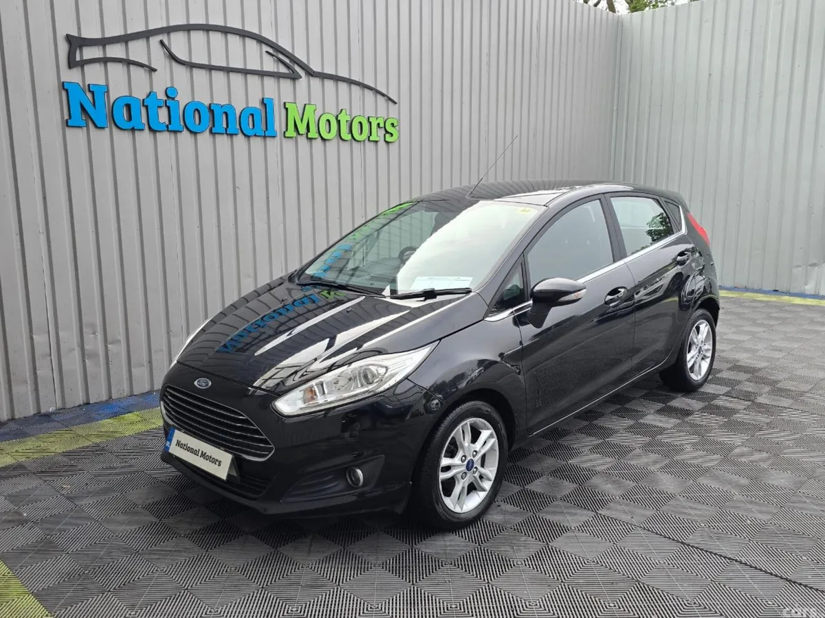 Ford Fiesta Hatchback, Petrol, 2017, Black