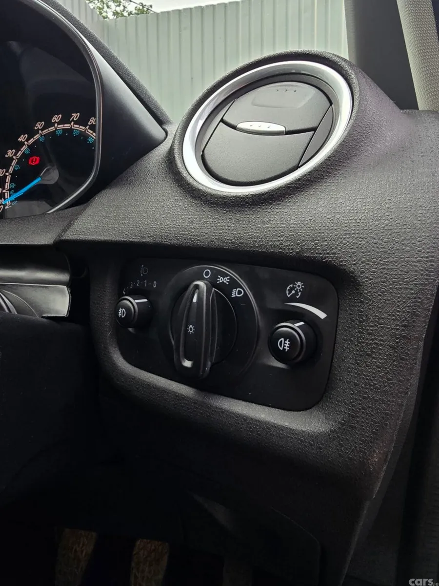 Ford Fiesta Hatchback, Petrol, 2017, Black