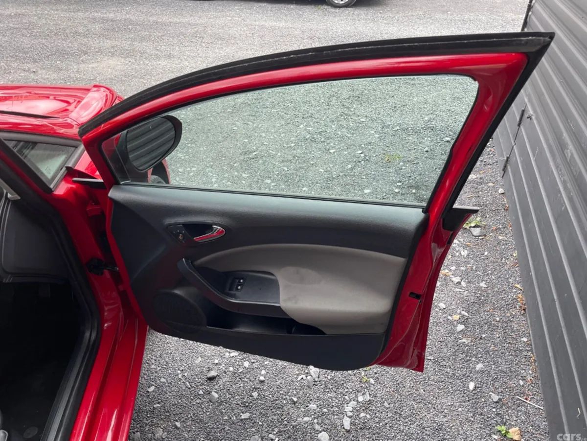SEAT Ibiza Hatchback, Petrol, 2014, Red