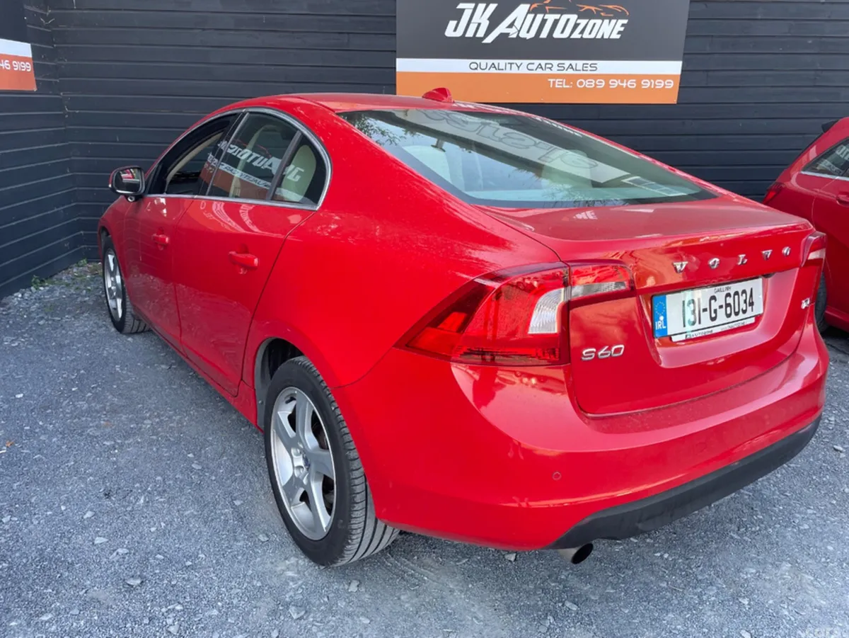 Volvo S60 Saloon, Petrol, 2013, Red