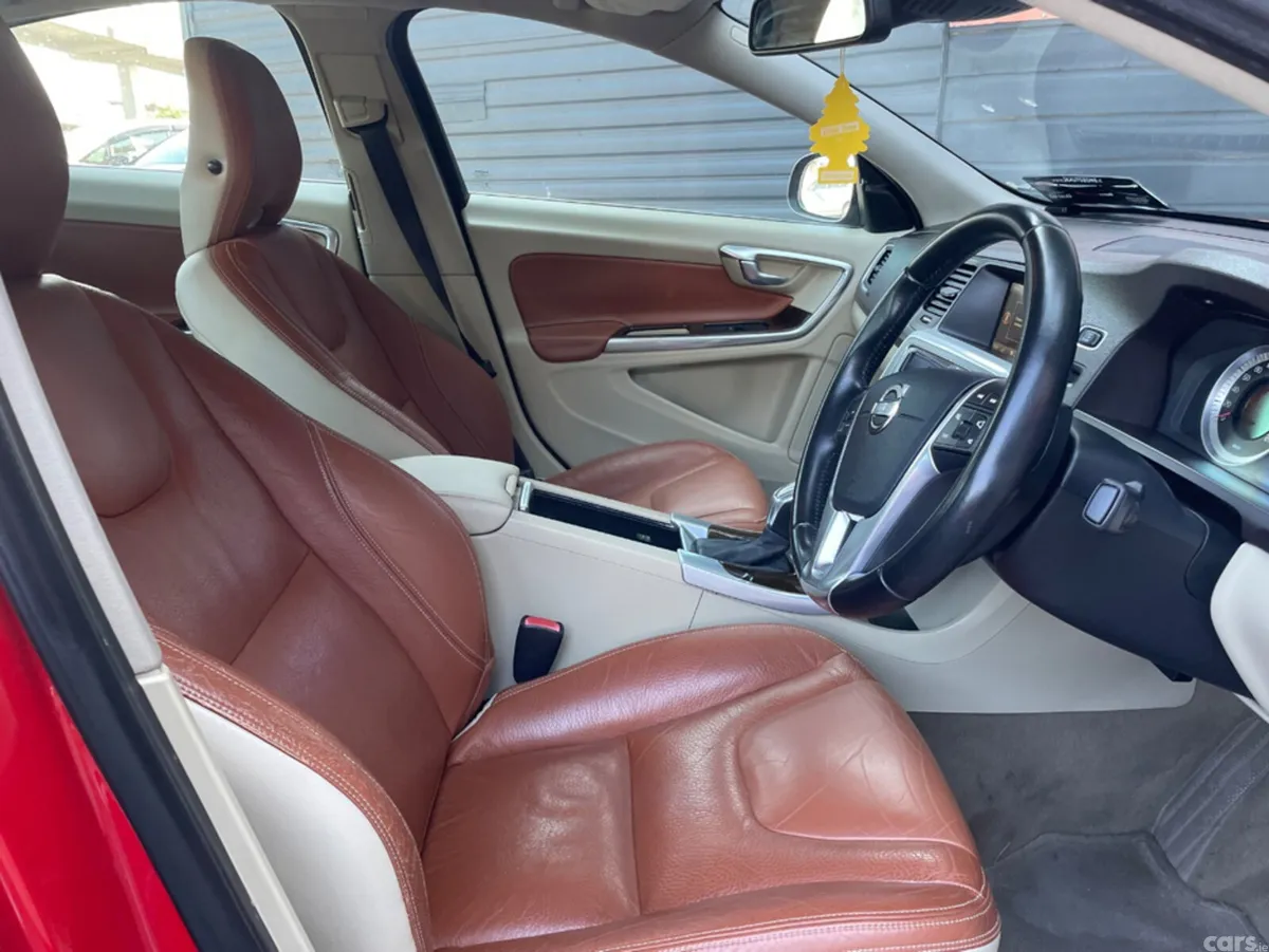 Volvo S60 Saloon, Petrol, 2013, Red