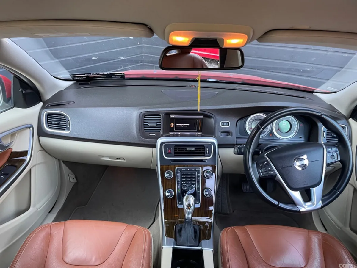 Volvo S60 Saloon, Petrol, 2013, Red