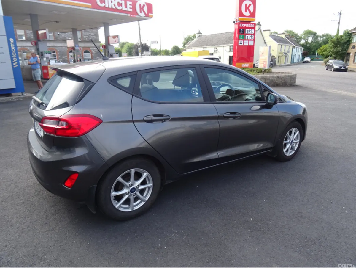 Ford Fiesta Hatchback, Petrol, 2020, Grey