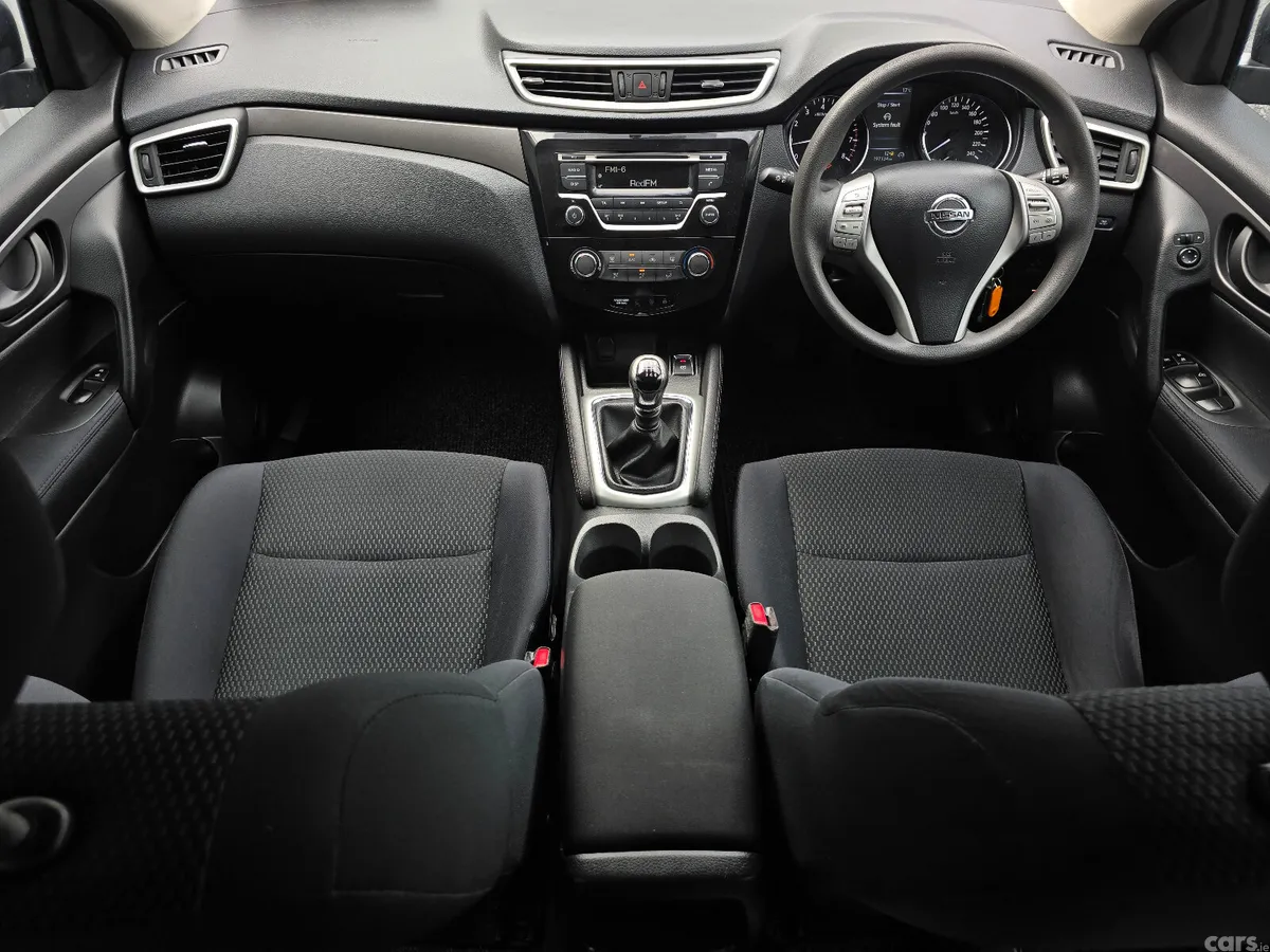 Nissan Qashqai SUV, Petrol, 2016, Brown